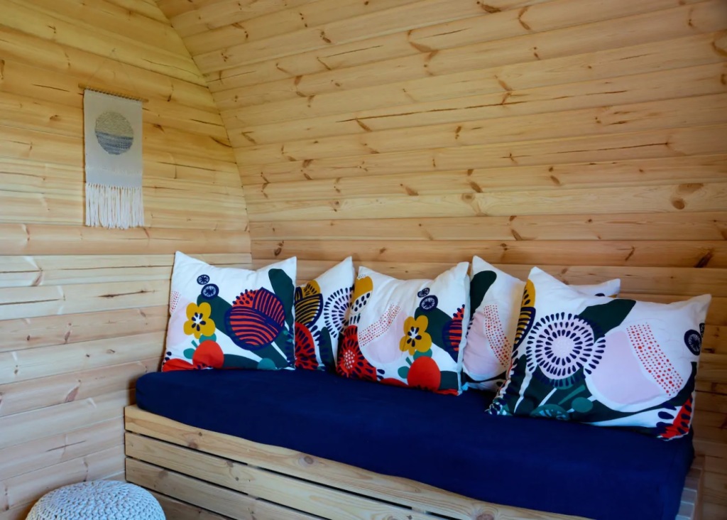 Camping tonneaux maison panneaux ossature bois (4)